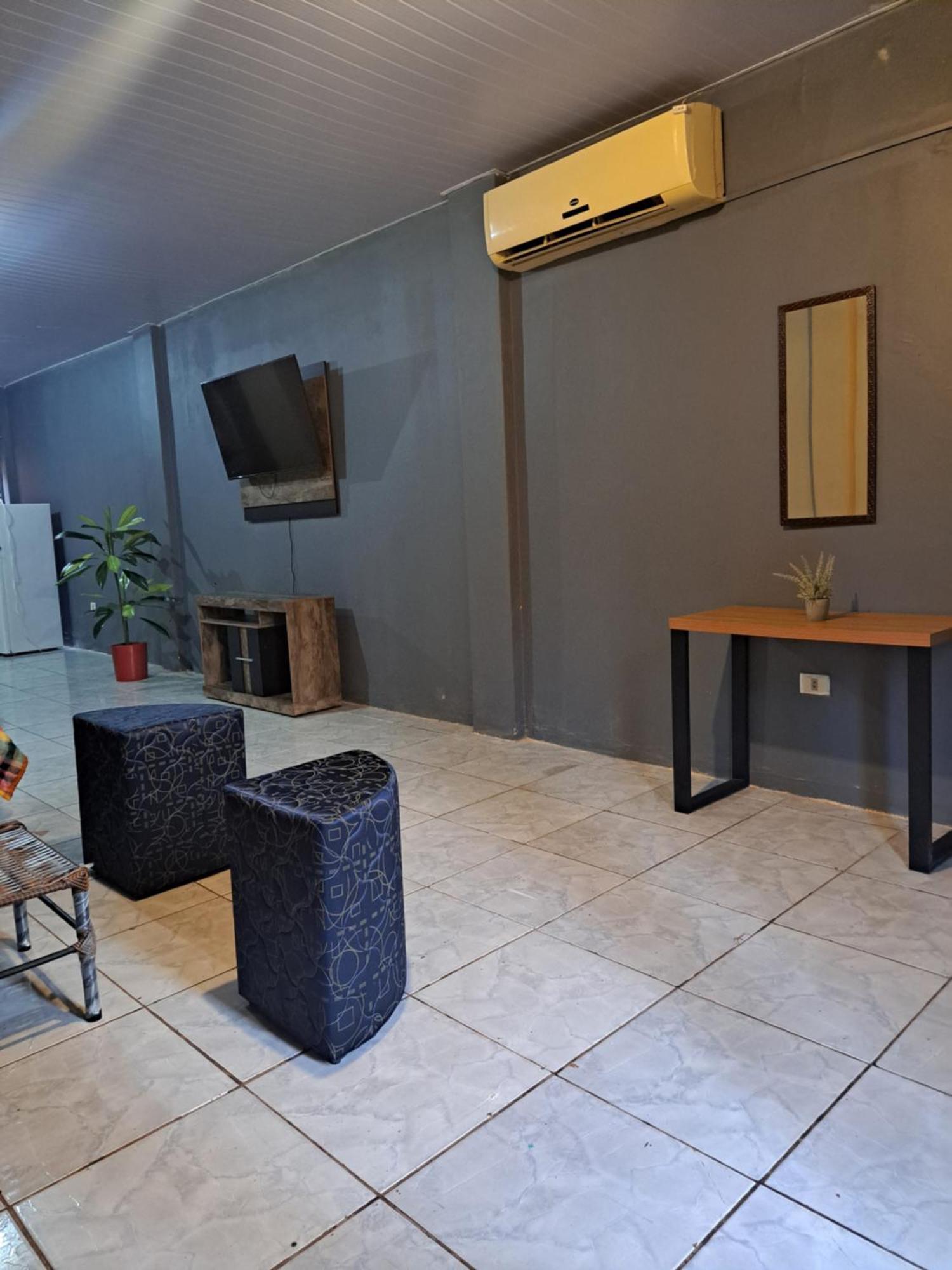 Hummingbird Hostel Ciudad del Este Bagian luar foto